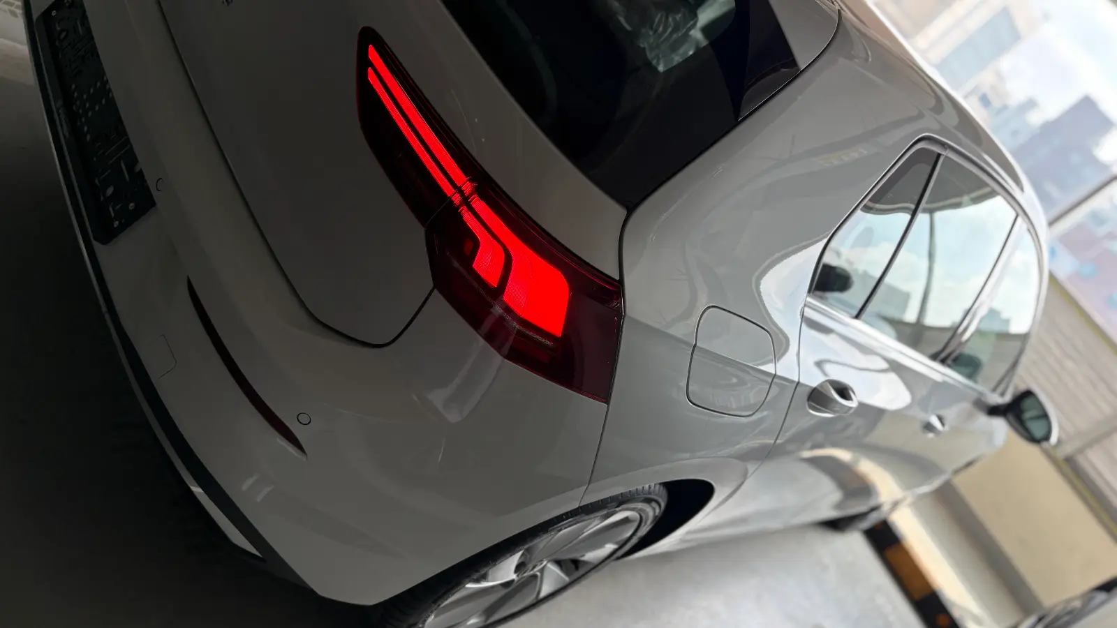 폭스바겐 골프 오릭스 화이트 TDI 프리미엄 2025년식 실물 사진 20장