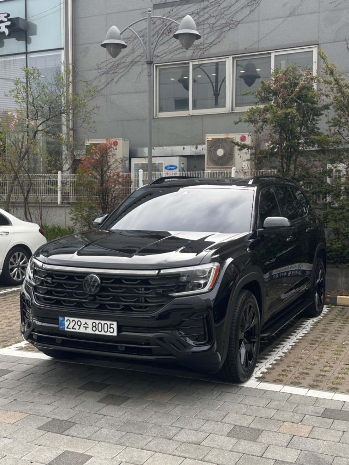 아틀라스 딥 블랙 펄 R-Line 26년식 실물 사진