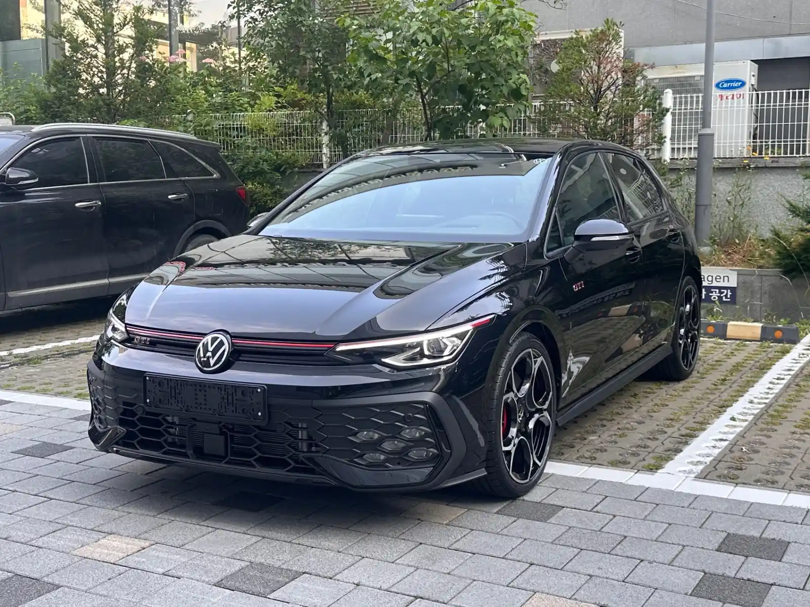 골프 그레나딜라 블랙 GTI 26년식 실물 사진