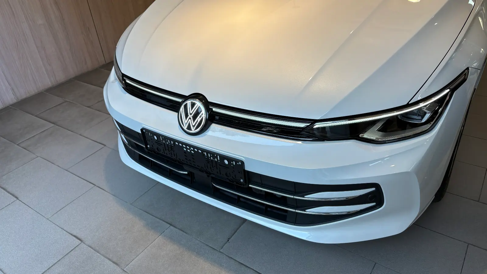 골프 오릭스 화이트 TDI 프리미엄 25년식 실물 사진