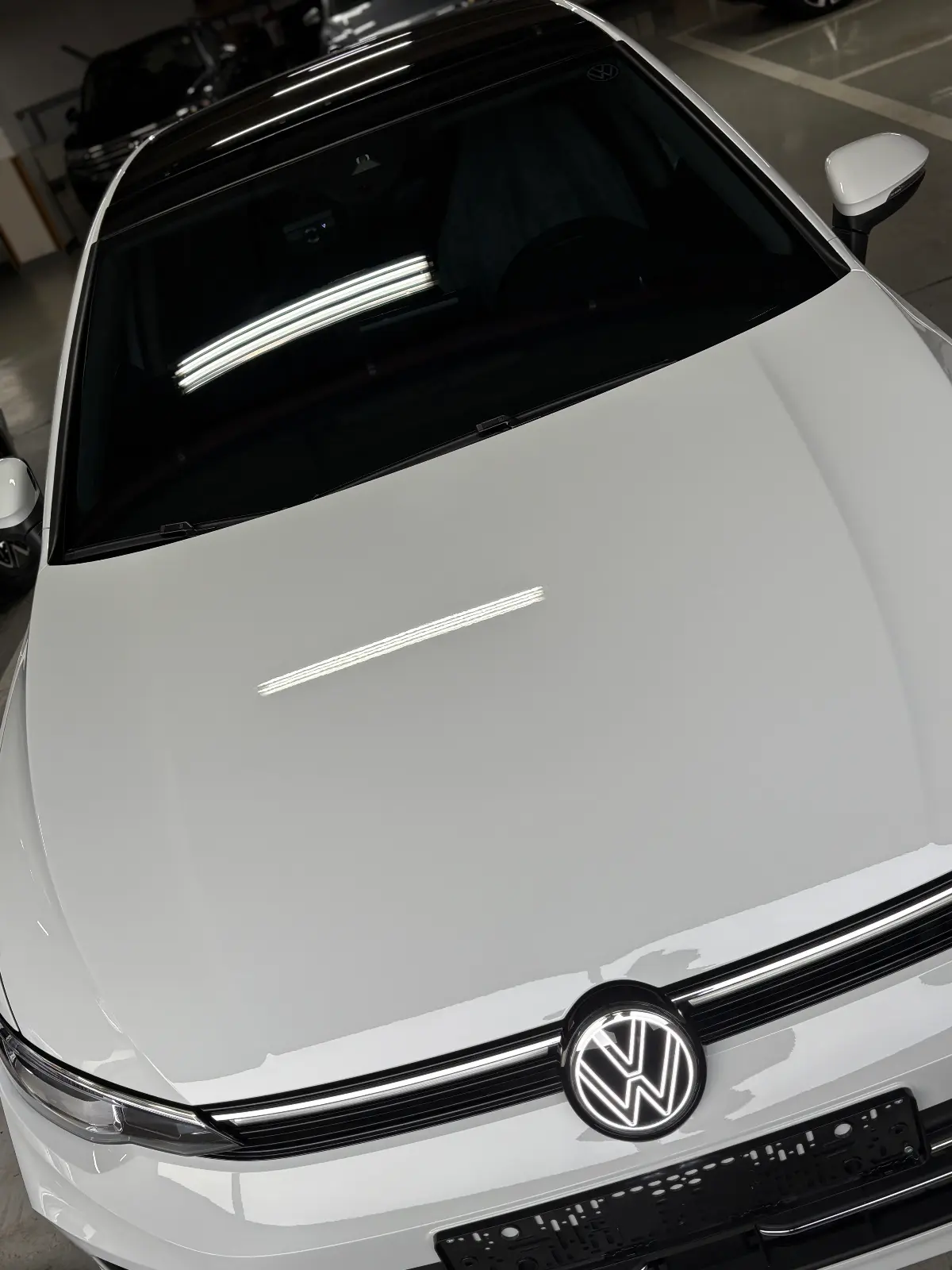 골프 퓨어 화이트 TDI 프레스티지 25년식 실물 사진