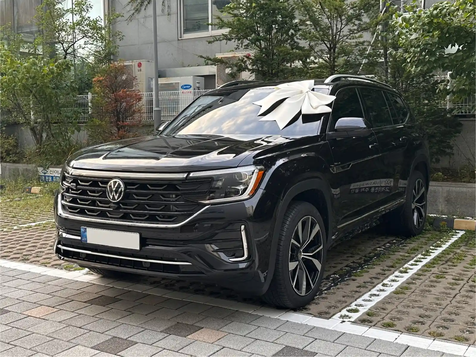 아틀라스 딥 블랙 펄 R-Line 25년식 실물 사진