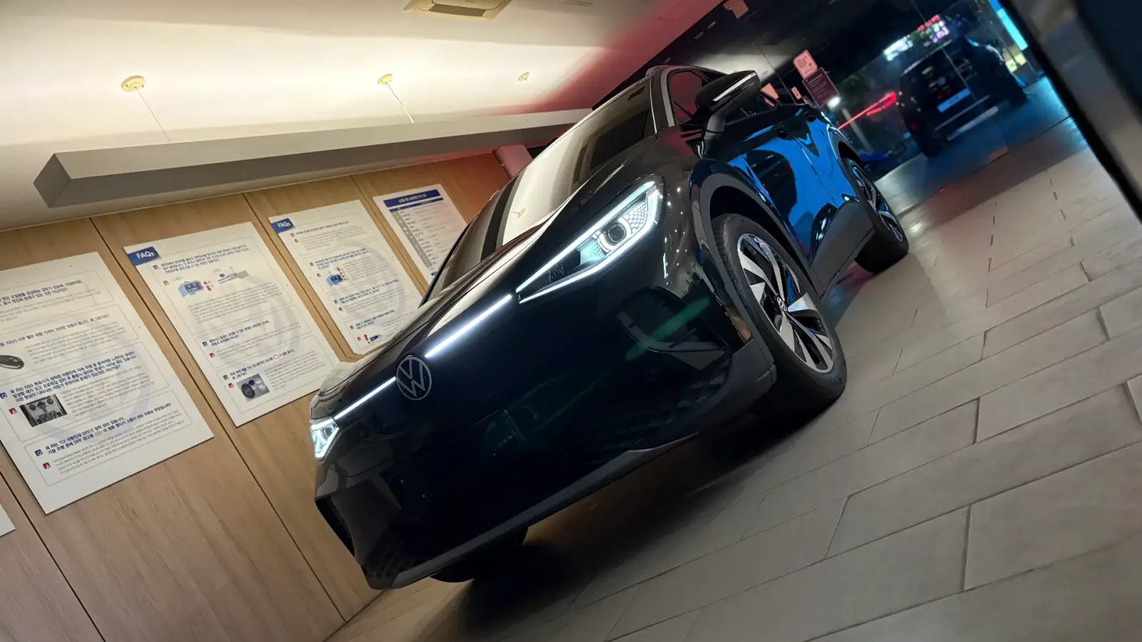 ID.4 그레나딜라 블랙 Pro 25년식 실물 사진