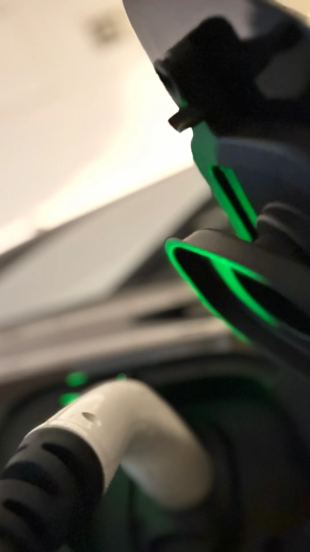 ID.4 그레나딜라 블랙 Pro 25년식 실물 사진