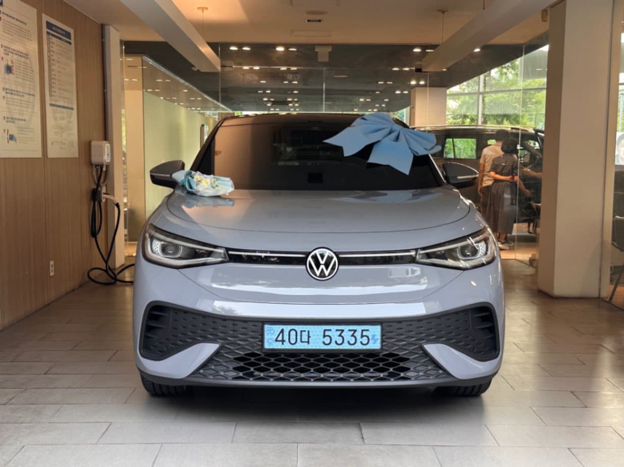 ID.5 문스톤 그레이 25년식 실물 사진