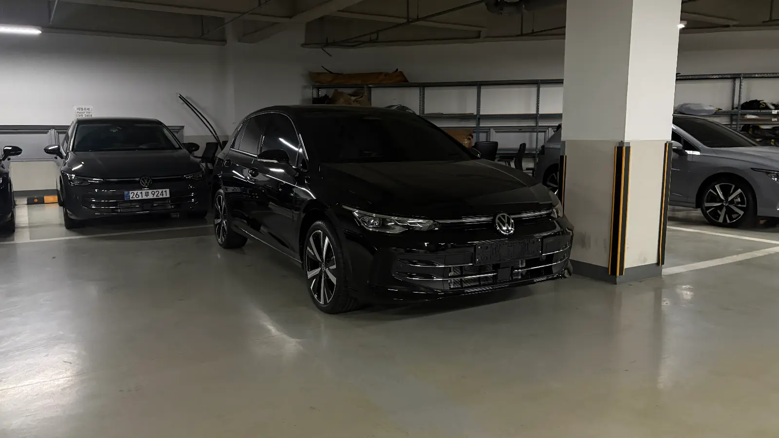 폭스바겐 골프 그레나딜라 블랙 TDI 프레스티지 2026년식 실물 사진 14/15