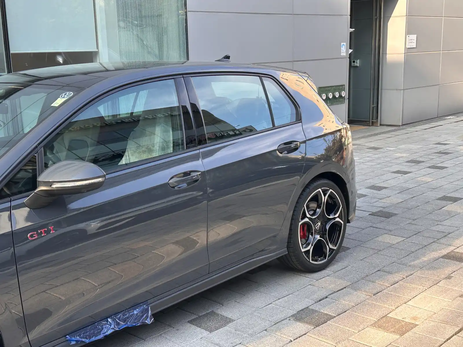 폭스바겐 폭스바겐  2026년식 실물 사진 4/12