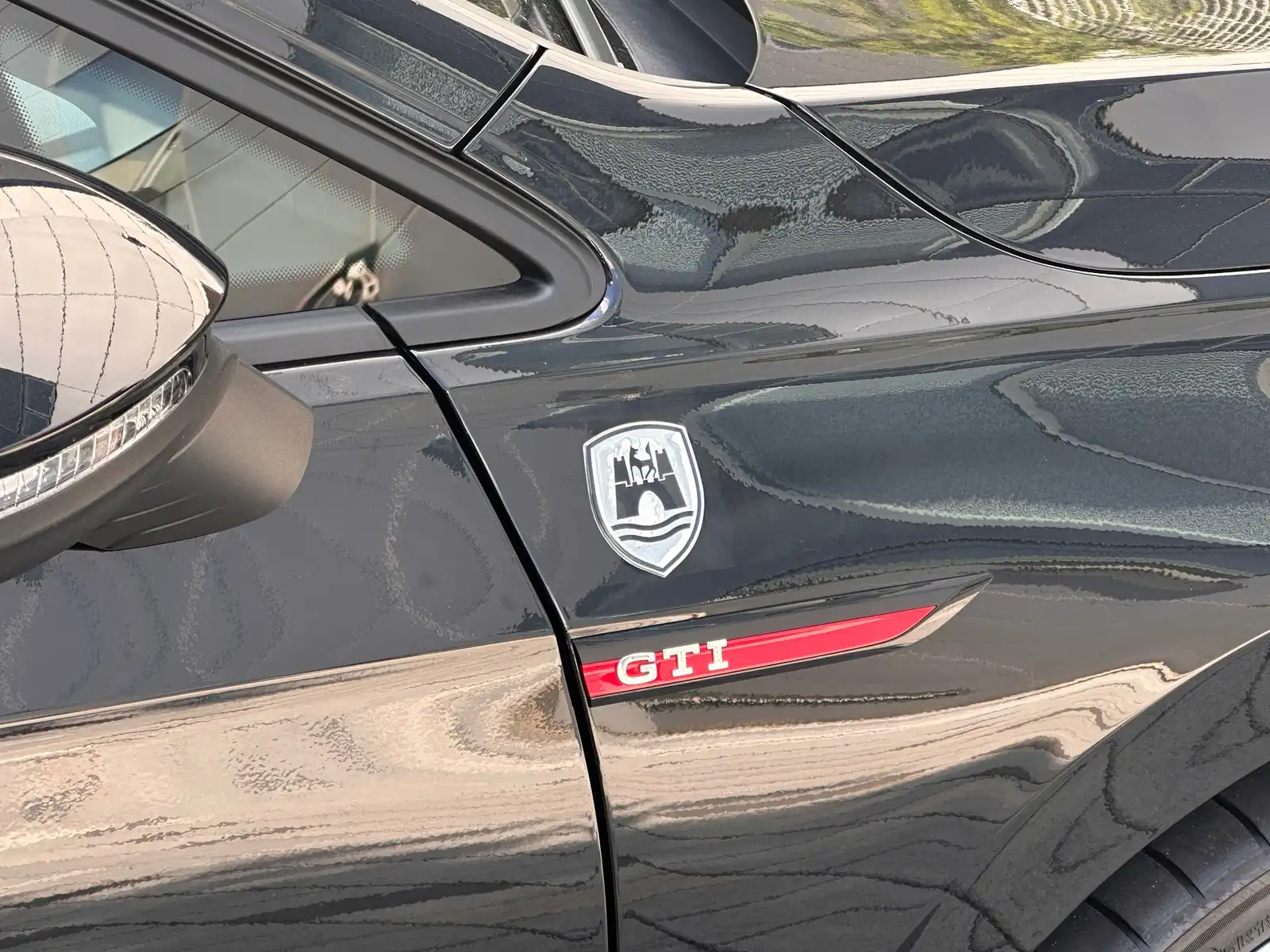 폭스바겐 골프 딥 블랙 펄 GTI 2024년식 실물 사진 8/19 - 전국 100대 한정으로 출시되었던 GTI 리미티드 에디션 출고 사진입니다