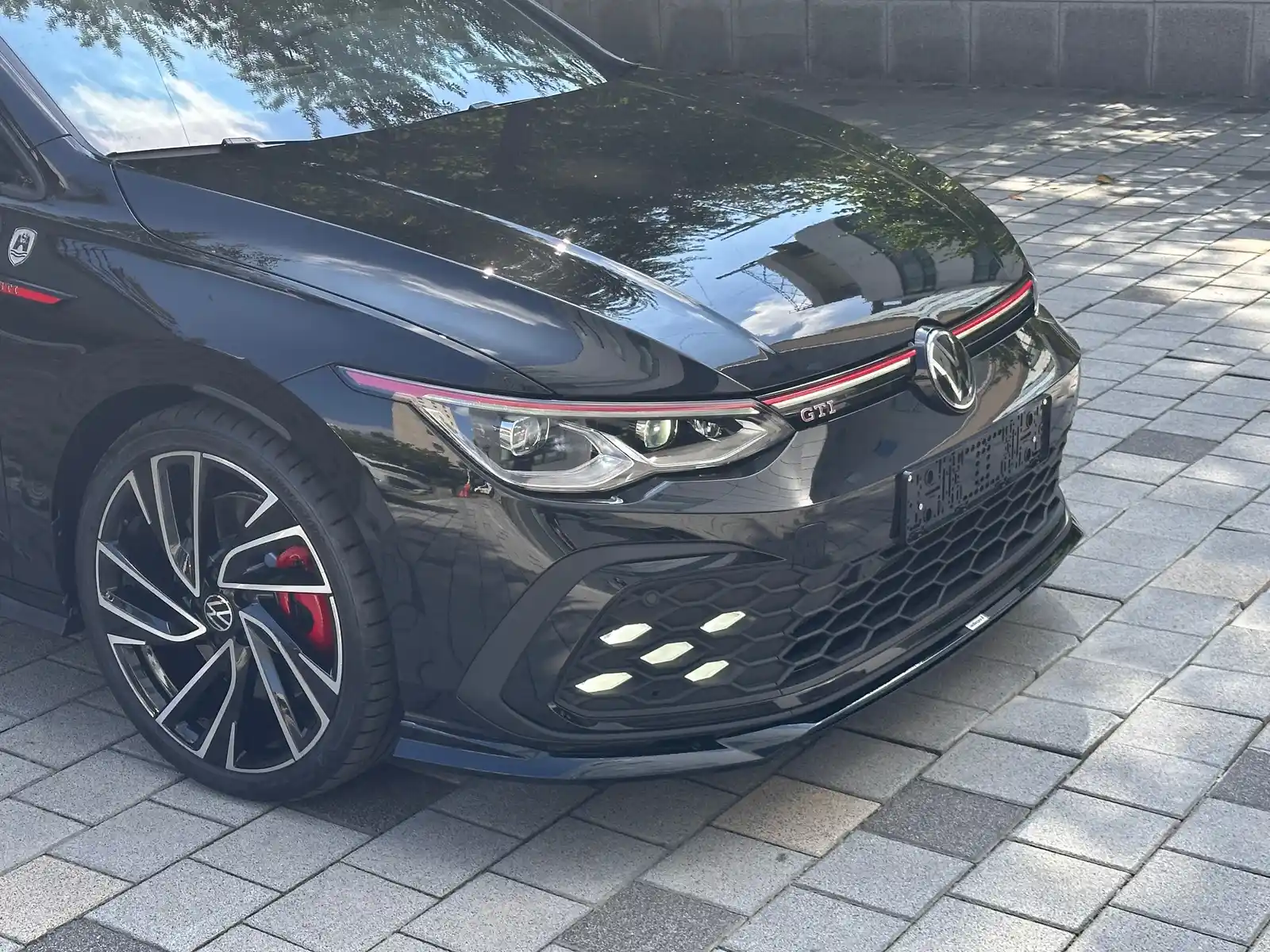 폭스바겐 골프 딥 블랙 펄 GTI 2024년식 실물 사진 10/19 - 전국 100대 한정으로 출시되었던 GTI 리미티드 에디션 출고 사진입니다