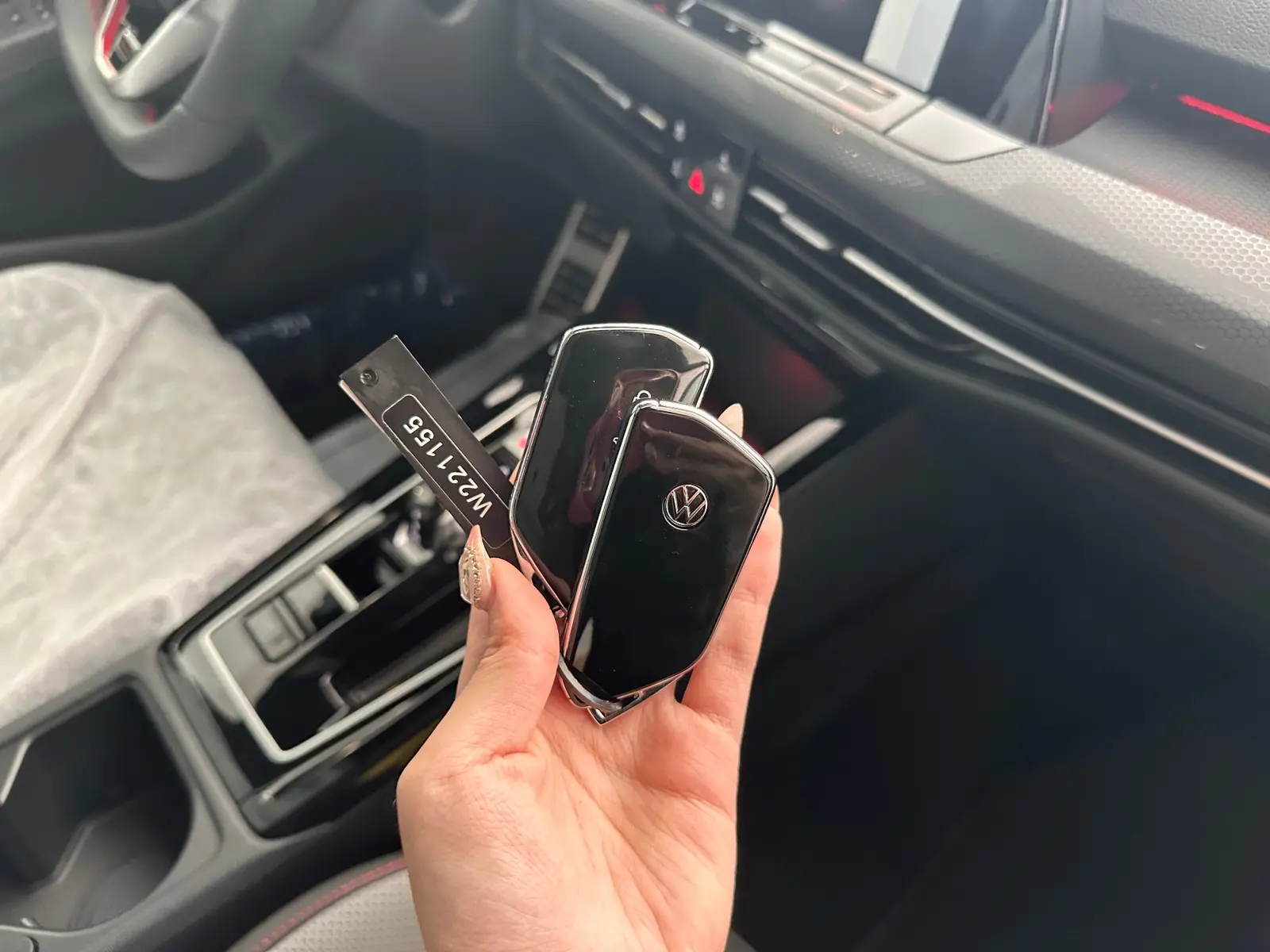 폭스바겐 골프 딥 블랙 펄 GTI 2024년식 실물 사진 11/19 - 전국 100대 한정으로 출시되었던 GTI 리미티드 에디션 출고 사진입니다