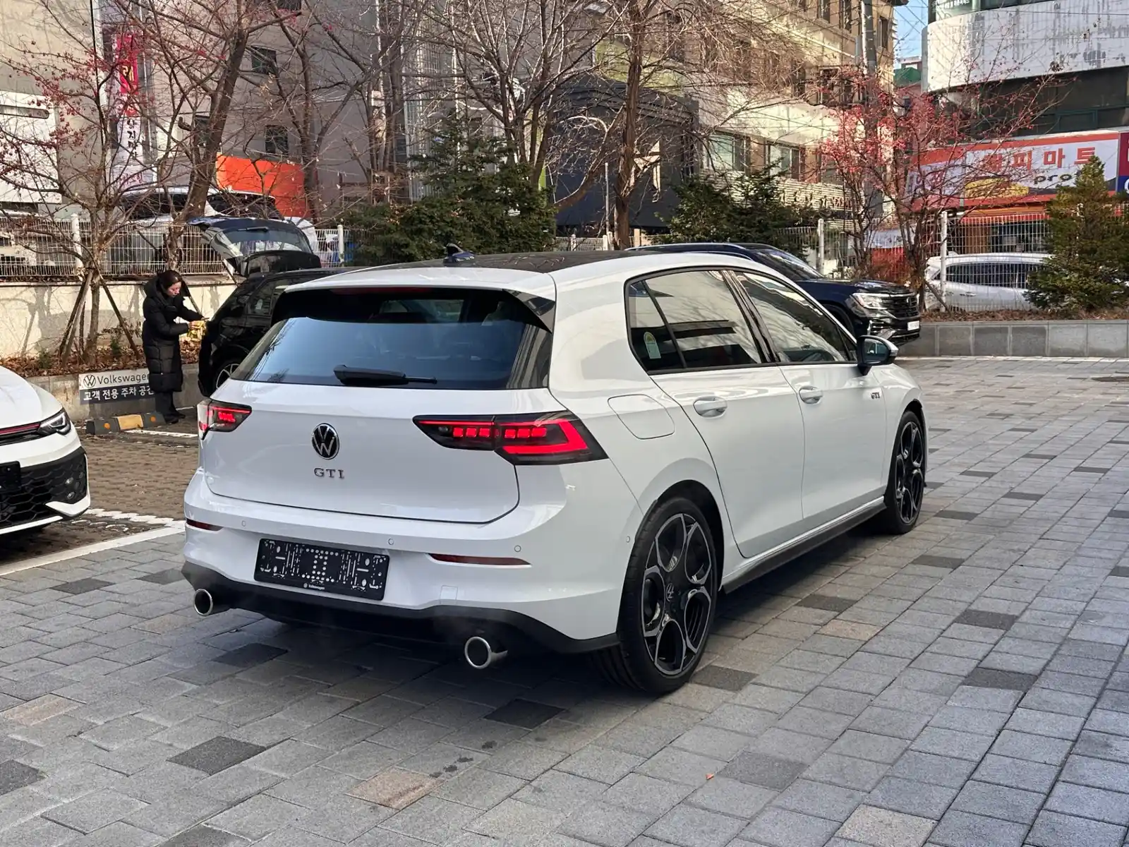 폭스바겐 폭스바겐  2026년식 실물 사진 7/10