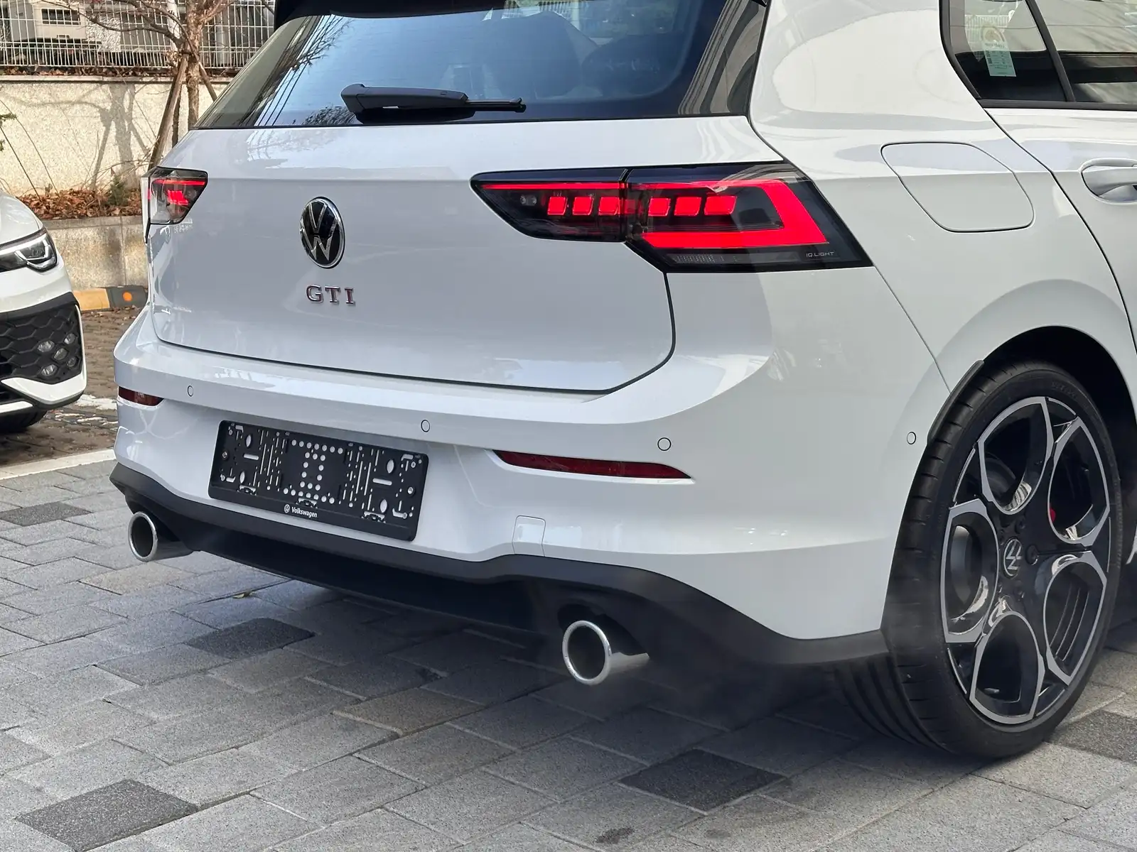 폭스바겐 폭스바겐  2026년식 실물 사진 8/10