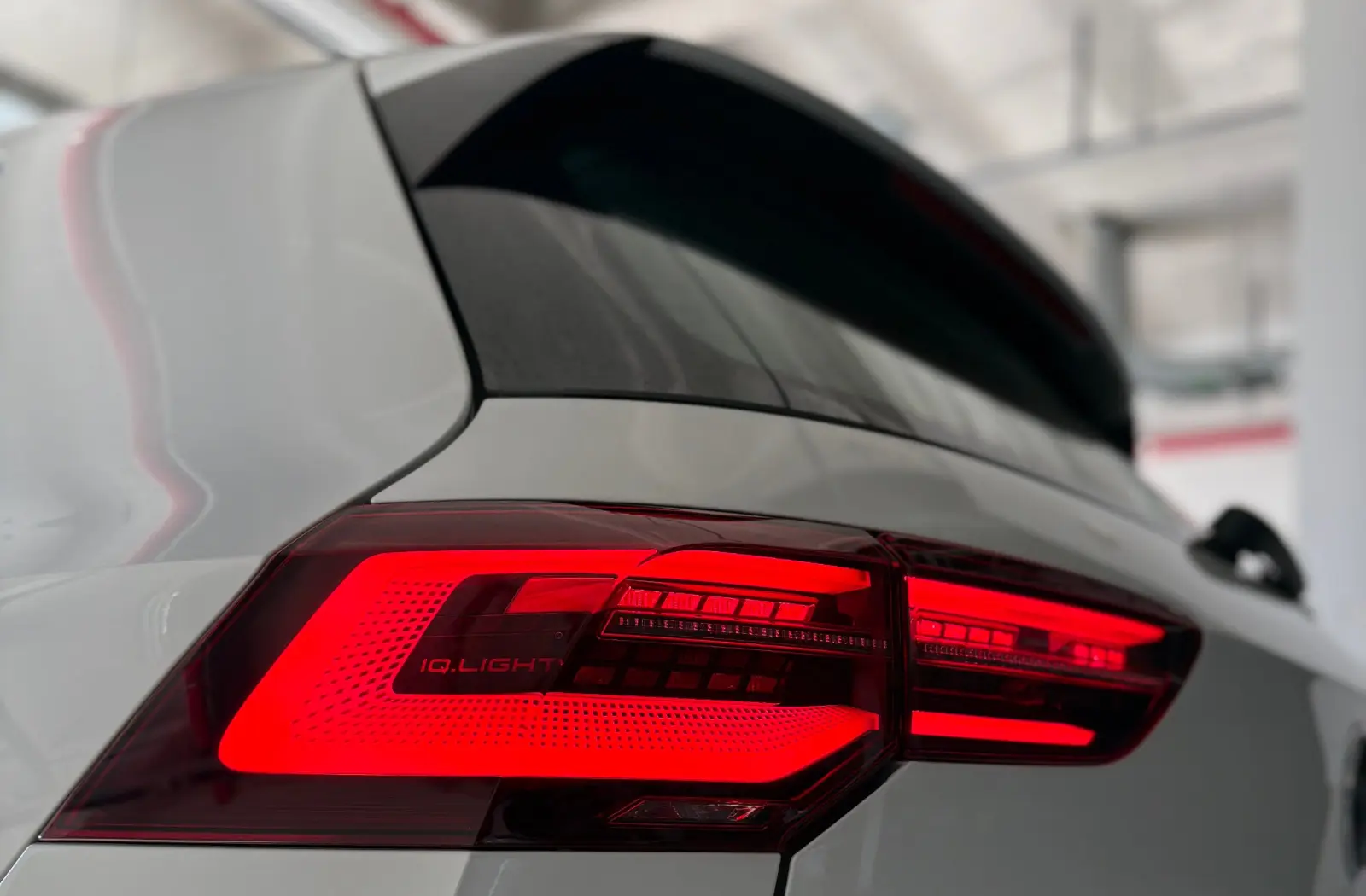 폭스바겐 폭스바겐  2024년식 실물 사진 7/13