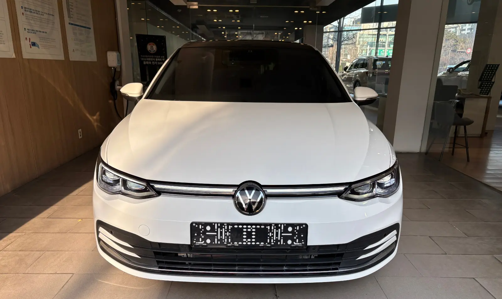폭스바겐 폭스바겐  2024년식 실물 사진 8/13
