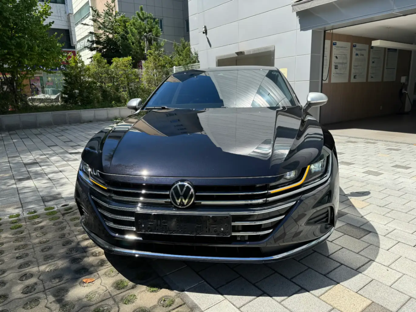 폭스바겐 아테온  프레스티지 2023년식 실물 사진 5/8