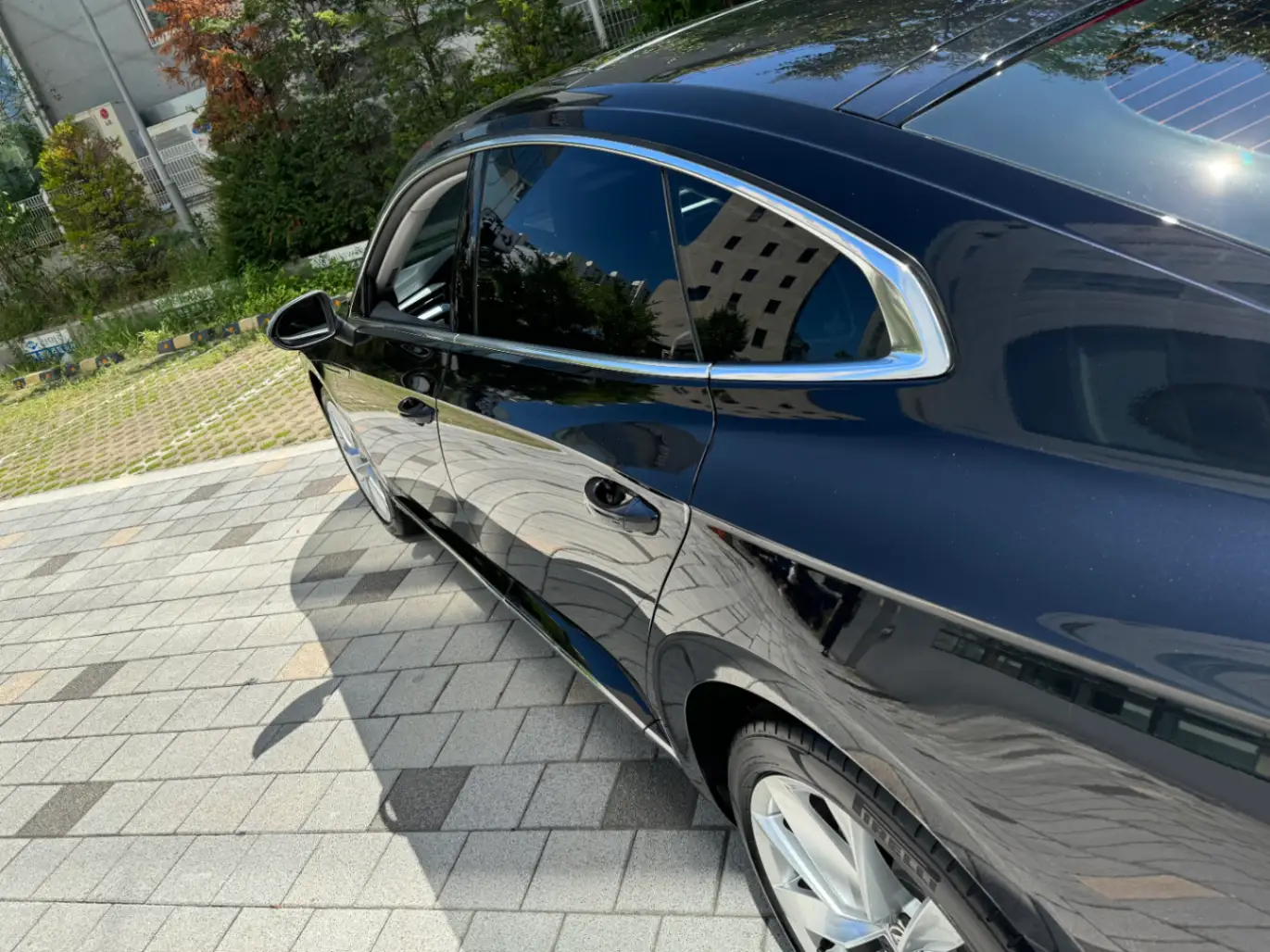 폭스바겐 아테온  프레스티지 2023년식 실물 사진 6/8