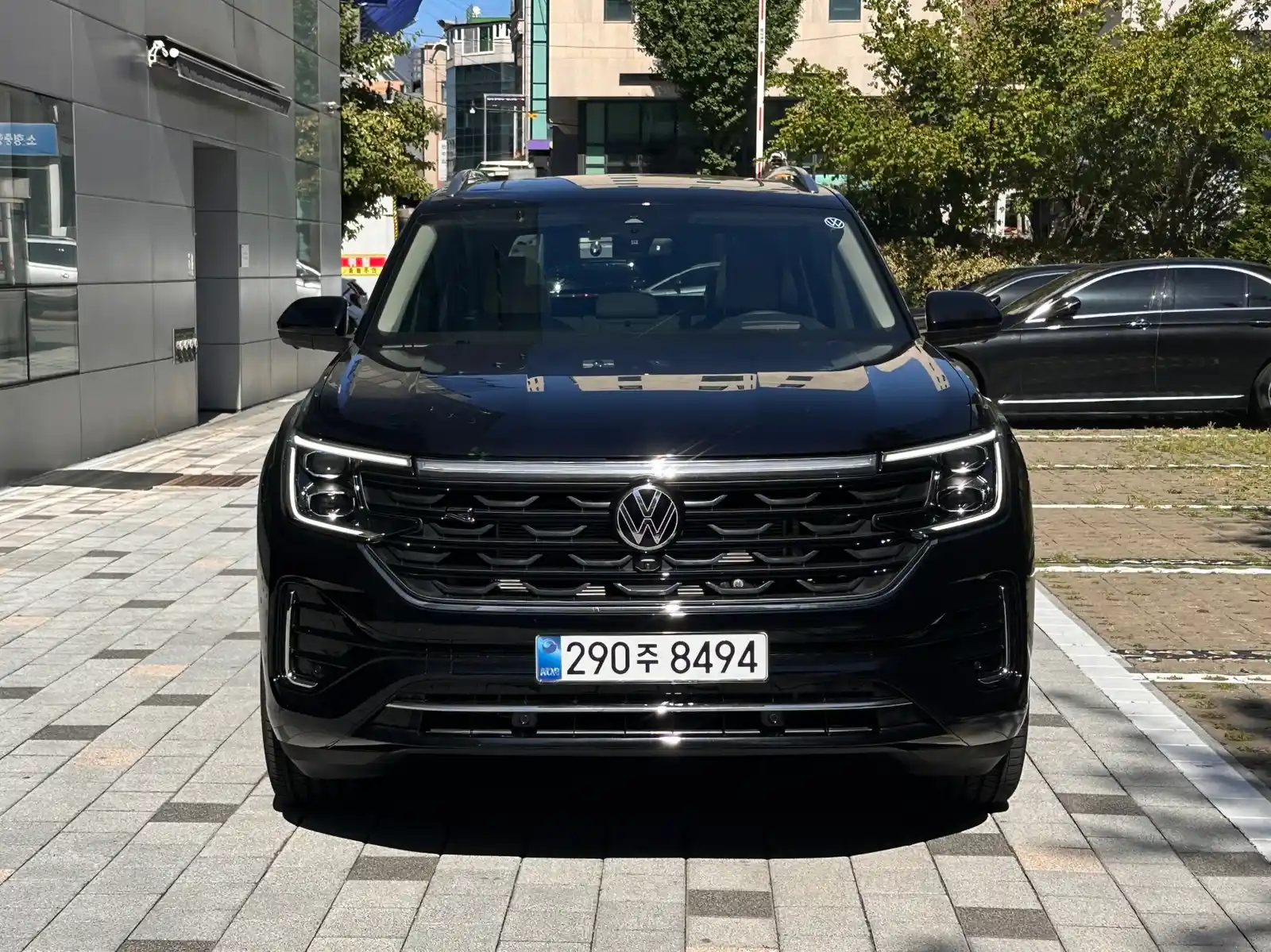 폭스바겐 아틀라스 딥 블랙 펄 R-Line 2025년식 실물 사진 8/9