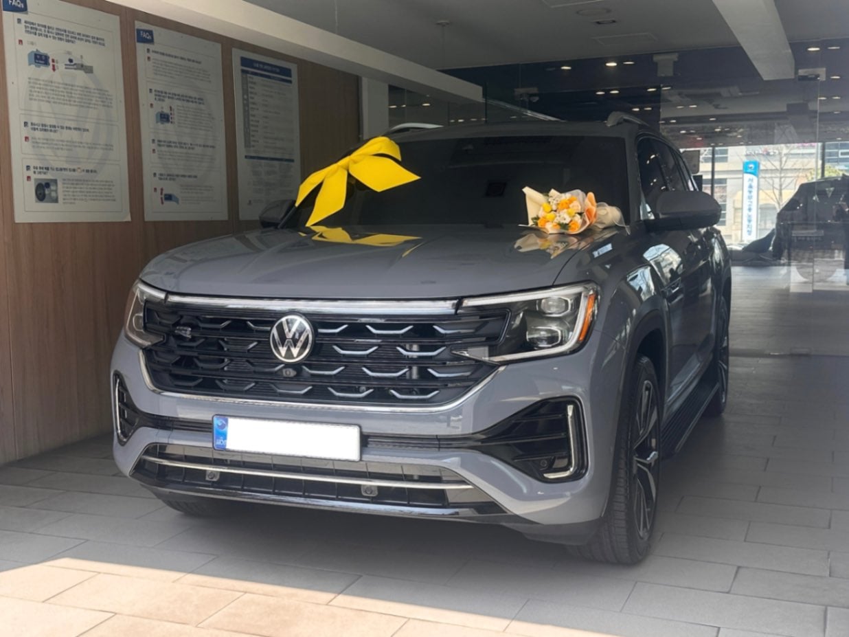 폭스바겐 폭스바겐  2026년식 실물 사진 2/9