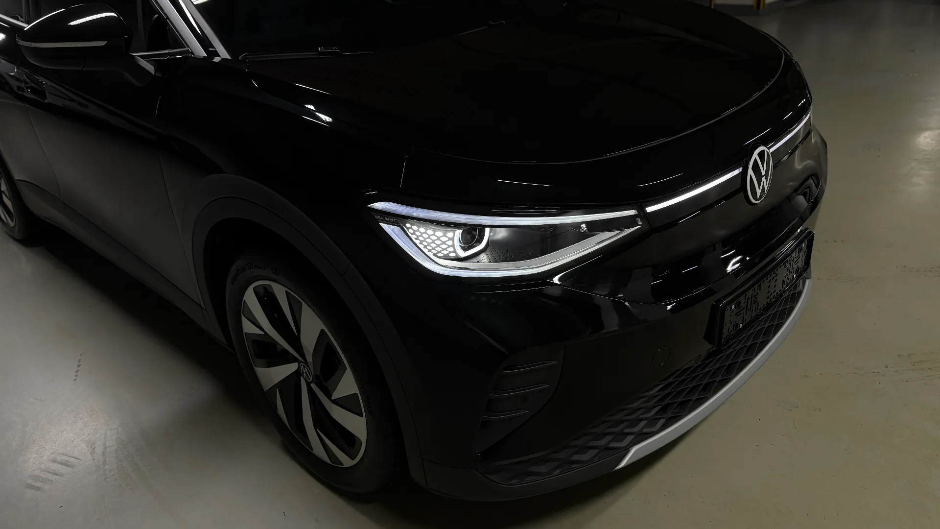 폭스바겐 ID.4 그레나딜라 블랙 Pro 2025년식 실물 사진 28장